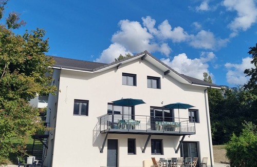 Aix-les-Bains Apartment | Apartment-Comfort-Ensuite with Shower-Appartement T5 Bât. A