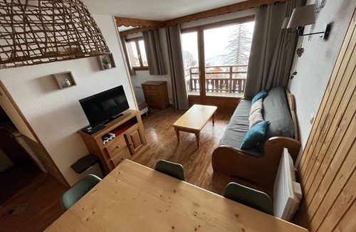 Puy-Saint-Vincent Apartment | Appartement 6 Couchages Pieds des Pistes, vue Vallée Puy Saint Vincent