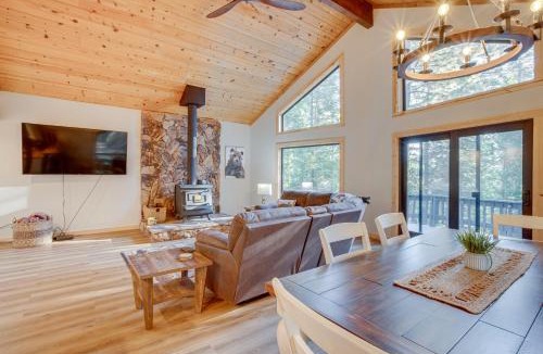 Arnold House | Arnold Cabin Near Calaveras Big Trees State Park!