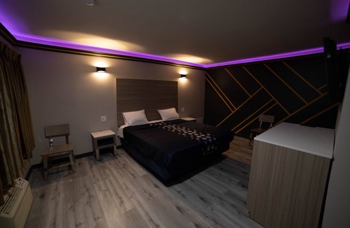Bellflower Hotel | Artesia Motor Inn