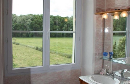 Beaumont-en-Veron Cottage | Authentic Stay in the Heart of Chinon Vineyards