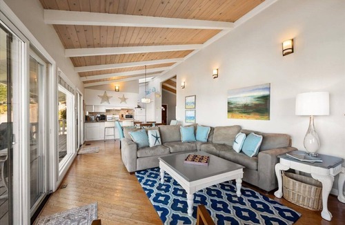 Park Hill House | Awesome Views: Near Beach, Single Floor, Dogs OK