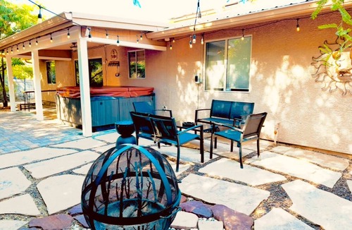 Cottonwood-Verde Village House | AZ Wine Country Retreat - Desert Views + Hot Tub!