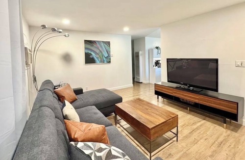 Concord House | Azure Abode with Wifi/AC Near Napa, SF, Hospitals & Bay Area!
