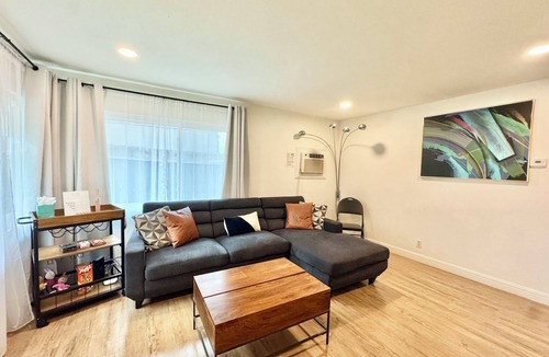 Concord House | Azure Abode with Wifi/AC Near Napa, SF, Hospitals & Bay Area!