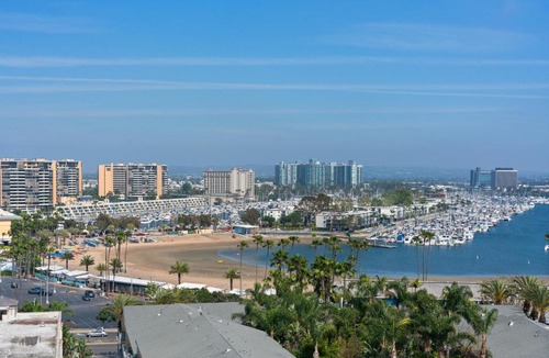 Marina del Rey Apartment | Azure Horizons - A Marina High-Rise 3BR Masterpiece