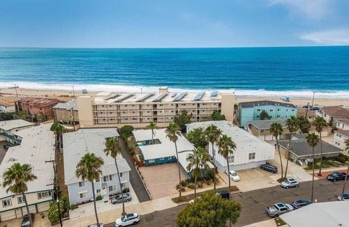 South Redondo Apartment | #B 1-level, 2Bd, 1Block to Beach, Esplanade, Shops