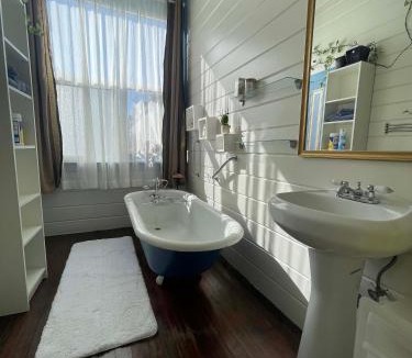 Prescott House | B-Love's Guest House