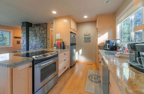 Meyers House | Bakersfield Basecamp - Meyers Escape