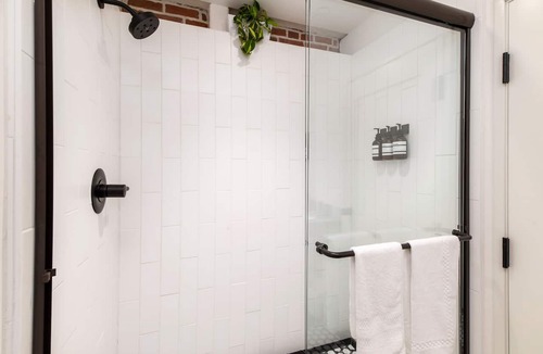 Townsite Hotel | Balcony Room 303 | The Brick Boutique Hotel