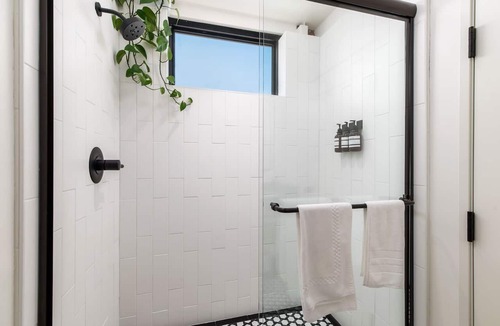 Townsite Hotel | Balcony Room 305 | The Brick Boutique Hotel