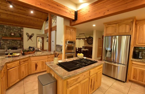 Lake Almanor West House | Basecamp Luxury Lake Almanor Cabin