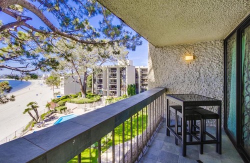 Crown Point Apartment | Bayfront Serenity Condo