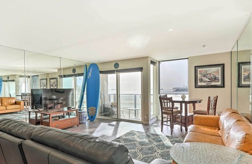 Alamitos Beach Condo | Beachfront Condo w/ Community Pool & Hot Tub