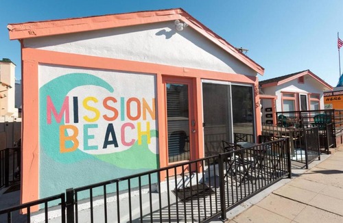 Mission Beach House | Beachside Bungalow steps from sand