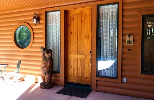 Highland Pines Cabin | Bear Tree Lodge - Prescott Cabin Rentals
