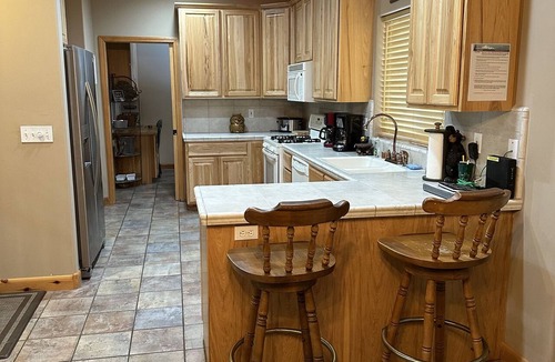 Lake Almanor Country Club House | BEAUTIFUL LAKE VIEW IN LARGE 2600 sq ft CABIN IN LAKE ALMANOR COUNTRY CLUB