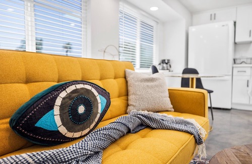 Garden Grove House | Beautiful 1bdr ~ Close to Disney ~ Pet friendly