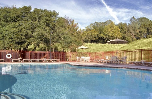 Altaville Apartment | Beautiful 2 bedroom unit at resort, sleeps 6