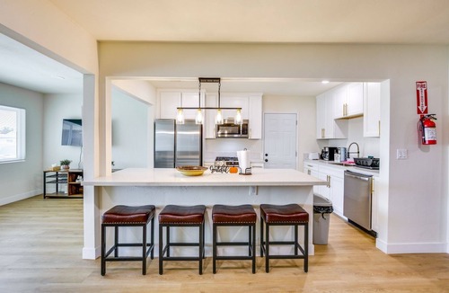 Paradise Hills Apartment | Beautiful 4-bedroom apartment with AC in peaceful San Diego