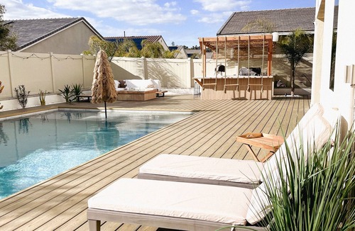 Temecula Bed & Breakfast | Beautiful Bedroom With Pool View
