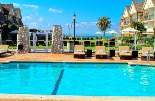 Carlsbad Village Cabin | BEAUTIFUL CARLSBAD INN BEACH RESORT