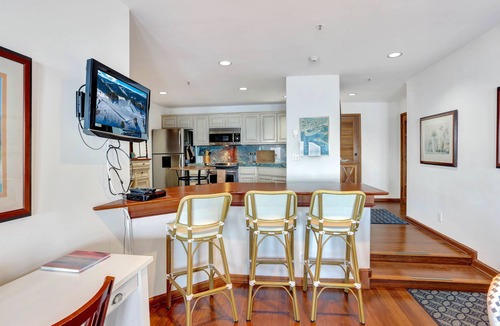 Avalon Villa | Beautiful Catalina Island Villa in Hamilton Cove 1-72