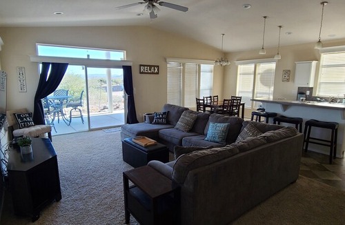 Havasu Lake House | Beautiful Havasu Landing Lake House