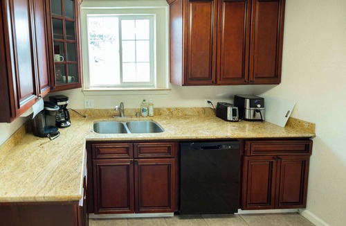San Jose House | Beautiful Home in Japan Town San Jose 2bd 1ba