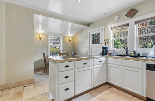 Fair Oaks Cabin | Beautiful house by the river and the villager