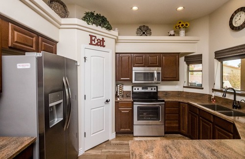 Lake Havasu City House | Beautiful New Custom Resort Pool home close to everything. Quiet + Private.