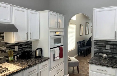 Arrowhead Lakes House | Beautiful Newly Renovated 5-Bedroom Home with Pool