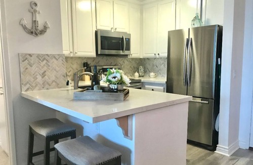 Townsite Condo | Beautiful Place! We Picked The Best For You! Air-in Bedroom for Summer!