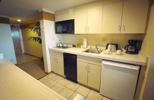 Ventura Apartment | Beautiful Resort in Harbortown Point ST near Marina Park