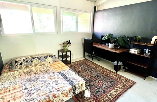 Fox Hills Condo | Beautiful room with WiFi in Culver City, only women please