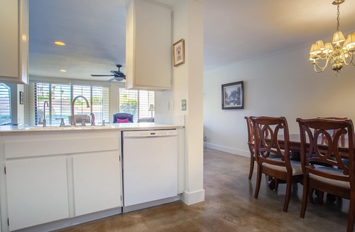 Palm Springs Condo | Beautiful & Spacious, Palm Springs Country Club, Pool, Great Location