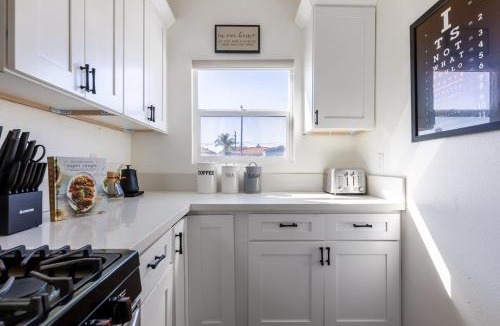 Los Angeles Apartment | Beautiful Spanish Home near SoFi, Forum, LAX, DTLA