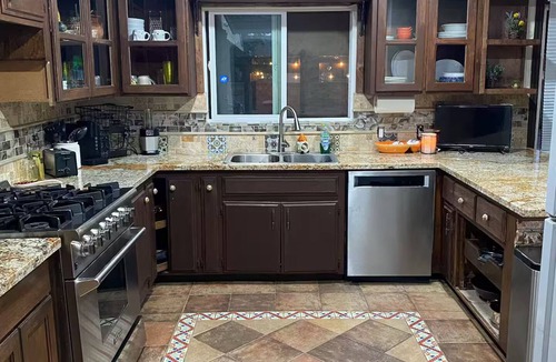 Pumpkin Center Apartment | Beautiful Spanish-Style Guest House