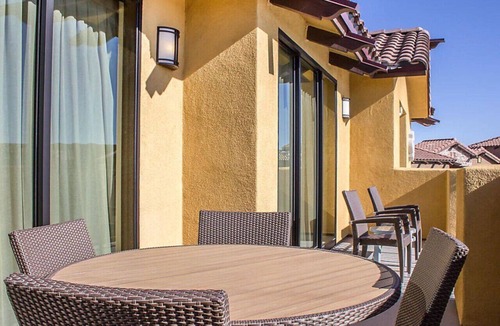 Cibola Vista Condo | Beautiful Studio Apt in a great resort setting with fountains, courtyards, and pool with bar