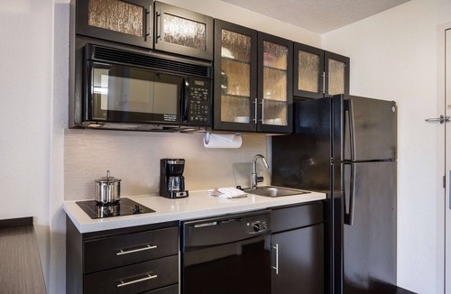 Santa Clara Hotel | Best Value, Quality Stay! Fully-equipped Kitchen, Pet-friendly Property!
