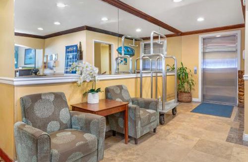 Sunset Beach Hotel | Best Western Harbour Inn & Suites Huntington - Sunset Beach