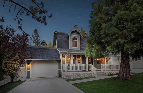 Fox Farm Villa | Big Bear Lake Sleep 16
