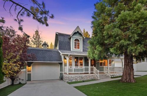 Fox Farm Villa | Big Bear Lake Sleep 16