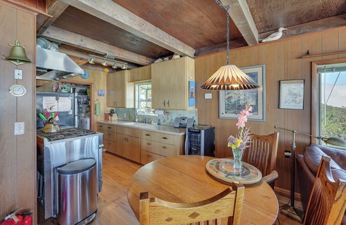 Big Sur House | Big Sur Hideaway w/Hot Tub, Ocean Views
