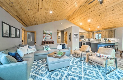 Truckee Cabin | Bikes, Grill & Views: Luxe Truckee Cabin!
