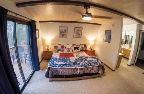 Highland Pines Cabin | Blue Bird Cabin