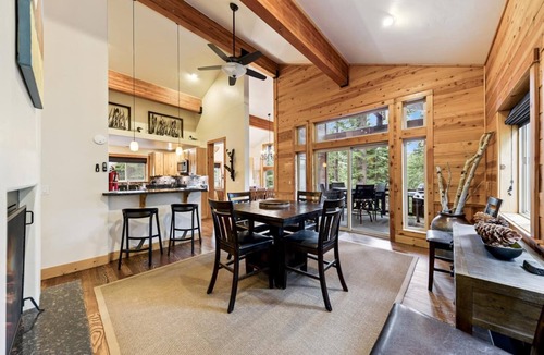 Truckee Cabin | Blue Moose Cabin - 2 Masters, Resort Amenities