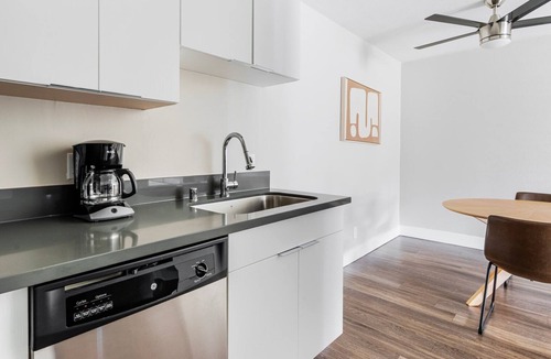 Foster City Apartment | Blueground | Foster City, pool, nr Bay Trail