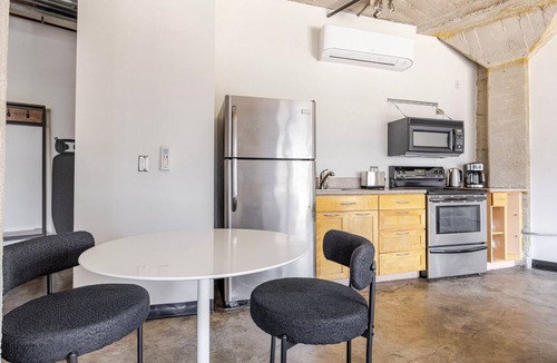 Hollywood Apartment | Blueground | Hollywood, view, nr Hollywood Sign
