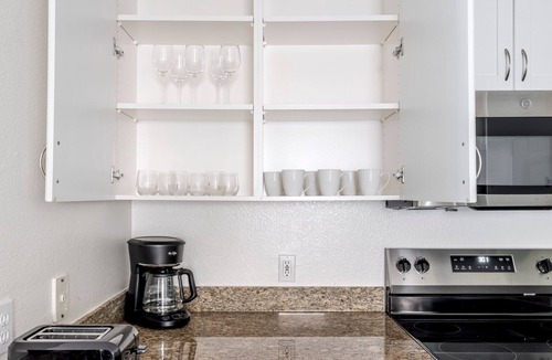 Morse Park Apartment | Blueground | Morse Park, pool, nr Sunnyvale Park